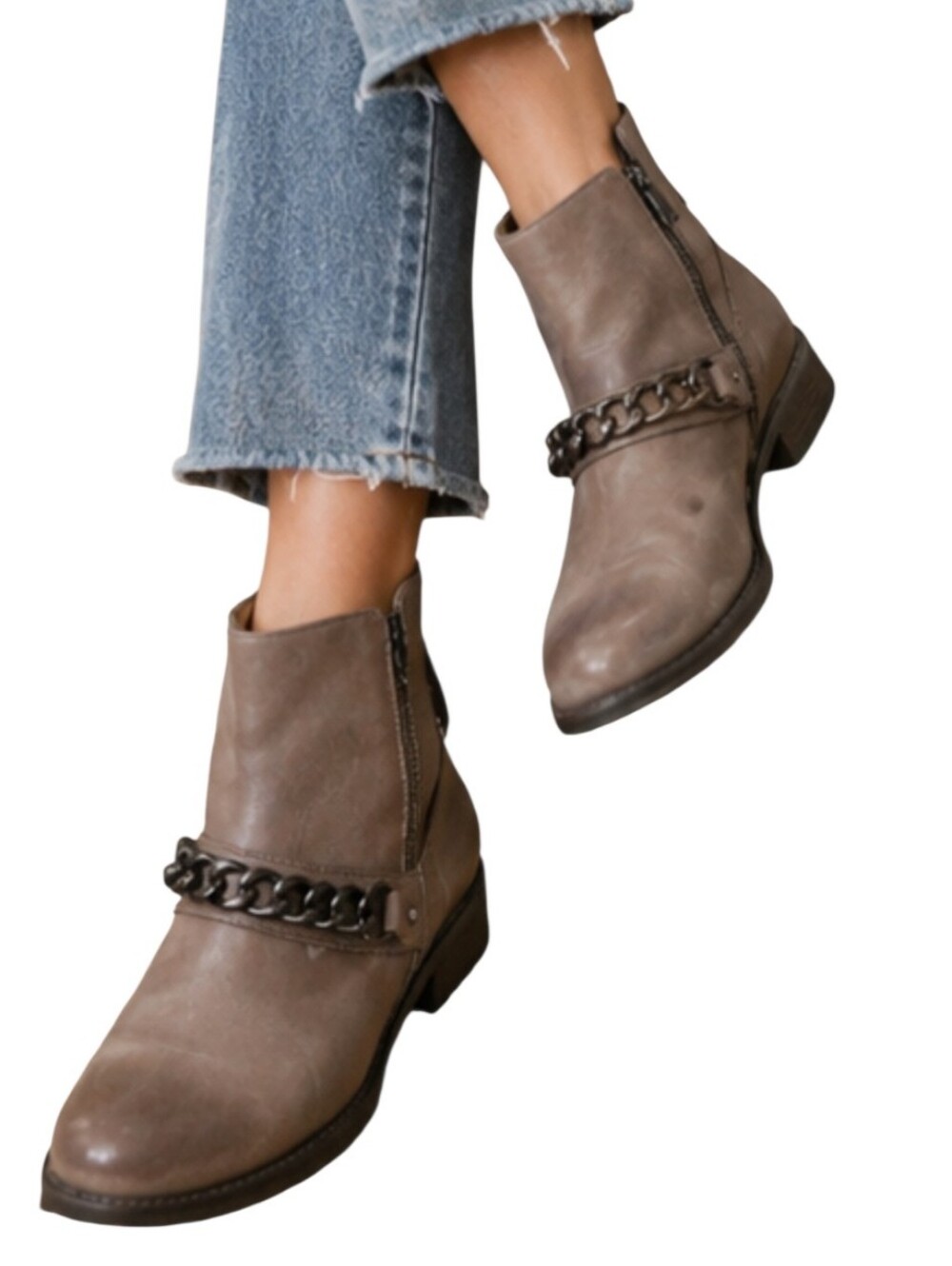 COACH Adella Burnished Calf Leather Taupe Grey Chain Flat Ankle Boots. Size 6.5